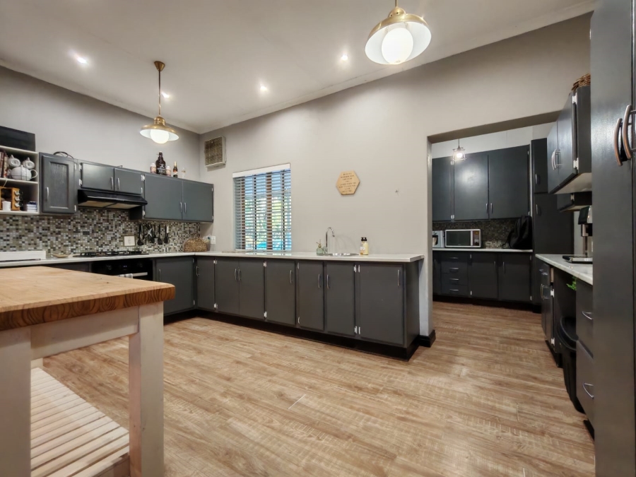 3 Bedroom Property for Sale in Three Rivers Proper Gauteng