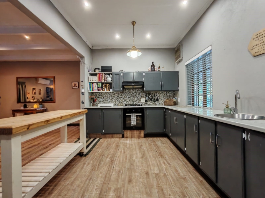 3 Bedroom Property for Sale in Three Rivers Proper Gauteng