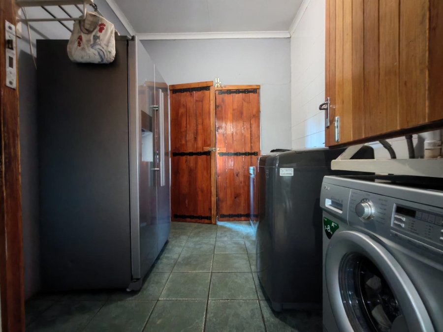3 Bedroom Property for Sale in Three Rivers Proper Gauteng