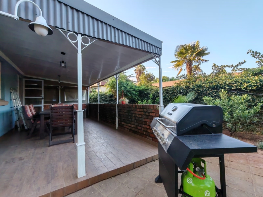 3 Bedroom Property for Sale in Three Rivers Proper Gauteng