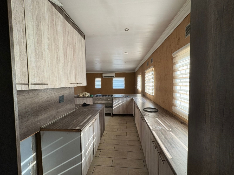 To Let 4 Bedroom Property for Rent in Vanderbijlpark SE 1 Gauteng