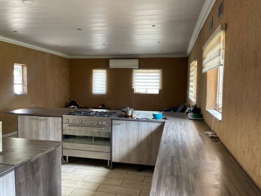 To Let 4 Bedroom Property for Rent in Vanderbijlpark SE 1 Gauteng