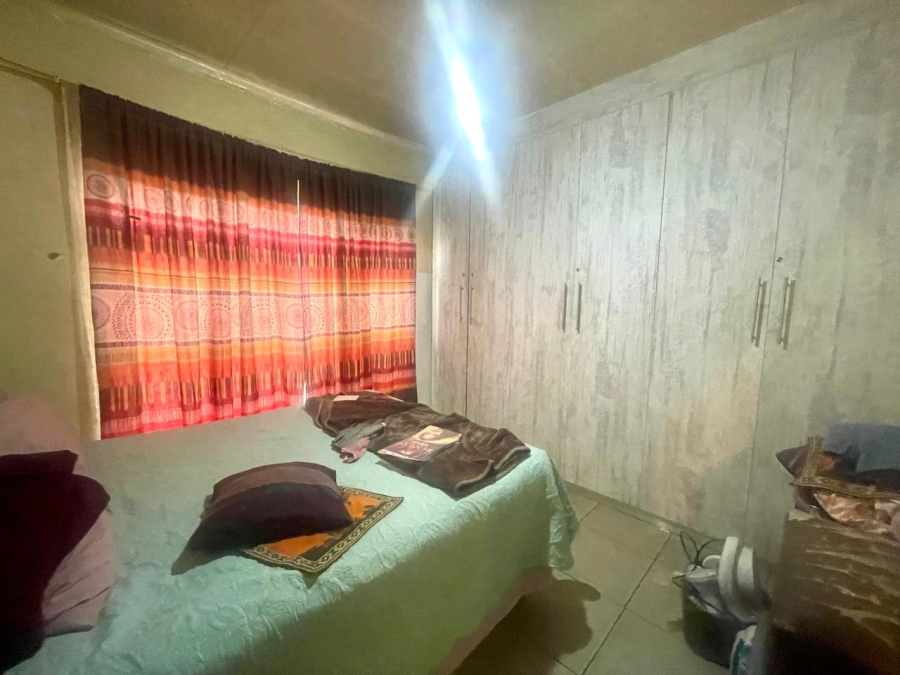 4 Bedroom Property for Sale in Reigerpark Gauteng