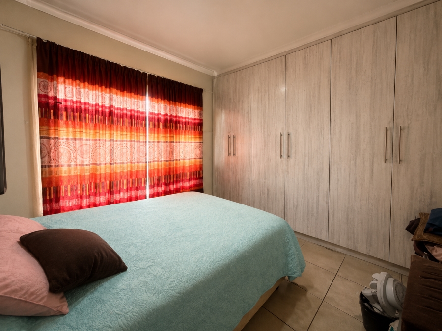 4 Bedroom Property for Sale in Reigerpark Gauteng