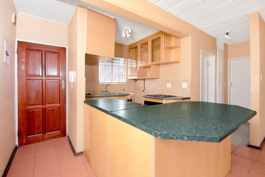 To Let 2 Bedroom Property for Rent in Horison Gauteng