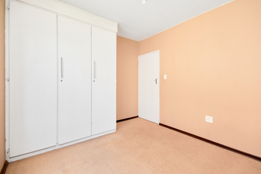 To Let 2 Bedroom Property for Rent in Horison Gauteng