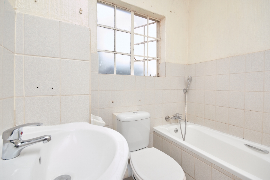 To Let 2 Bedroom Property for Rent in Horison Gauteng