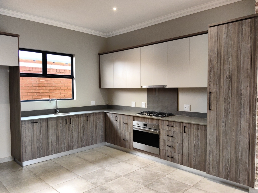 To Let 3 Bedroom Property for Rent in Six Fountains Residential Estate Gauteng