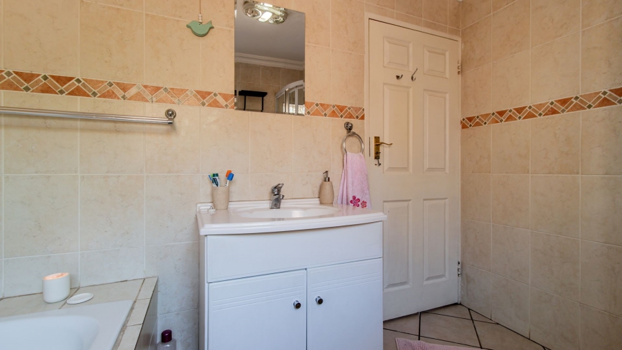 3 Bedroom Property for Sale in Newlands Gauteng