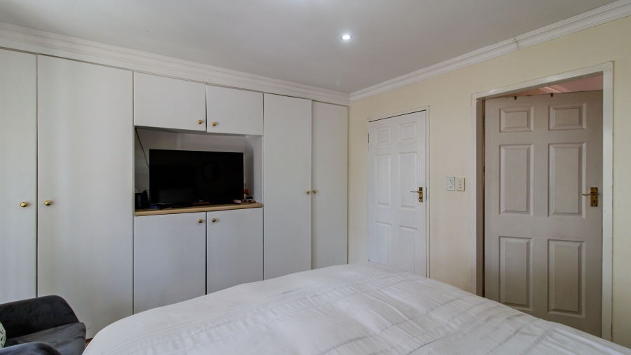 3 Bedroom Property for Sale in Newlands Gauteng