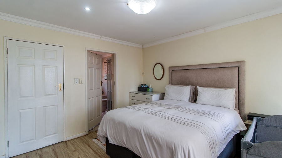 3 Bedroom Property for Sale in Newlands Gauteng