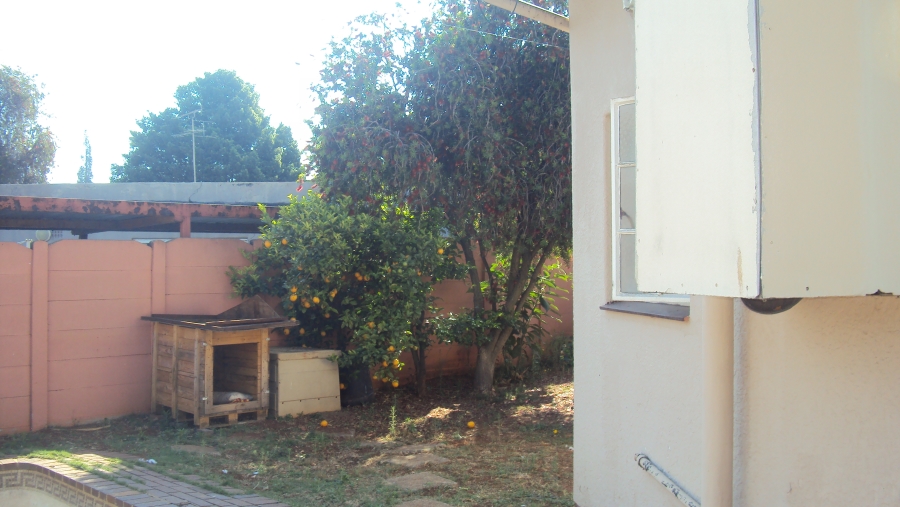 5 Bedroom Property for Sale in Birchleigh Gauteng