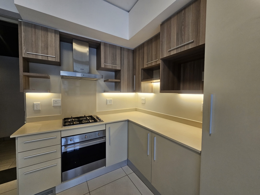 To Let 2 Bedroom Property for Rent in Rosebank Gauteng