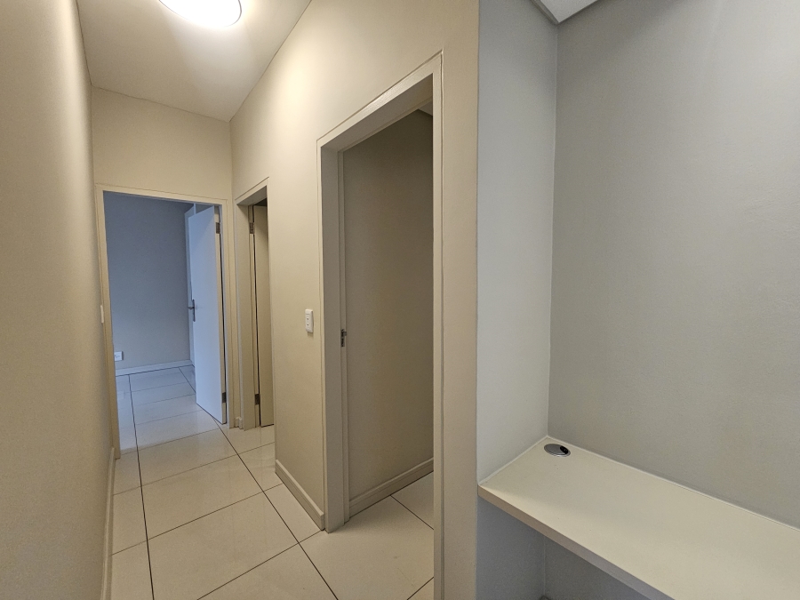 To Let 2 Bedroom Property for Rent in Rosebank Gauteng