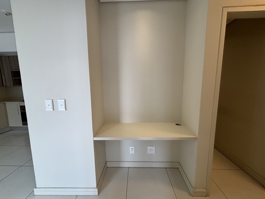 To Let 2 Bedroom Property for Rent in Rosebank Gauteng