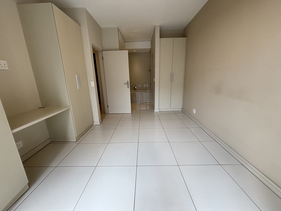 To Let 2 Bedroom Property for Rent in Rosebank Gauteng