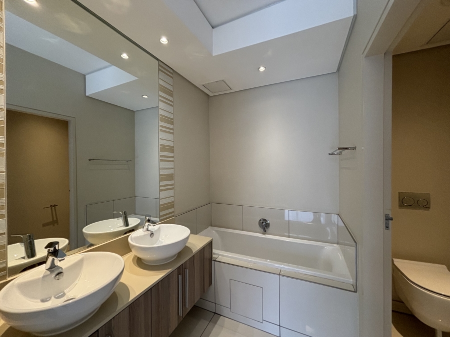 To Let 2 Bedroom Property for Rent in Rosebank Gauteng