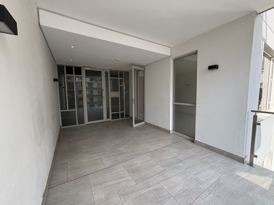 To Let 2 Bedroom Property for Rent in Rosebank Gauteng