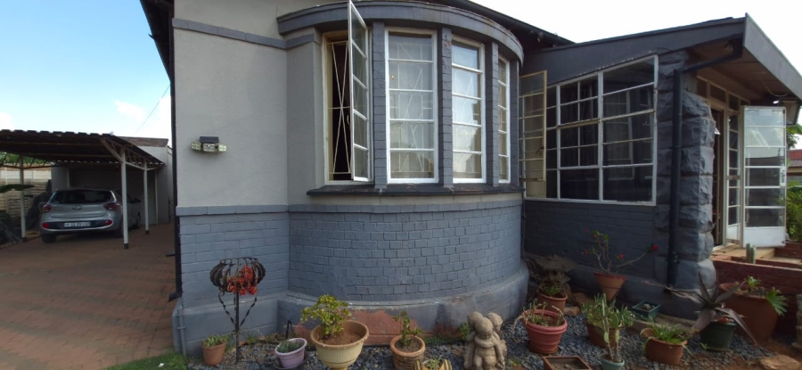 5 Bedroom Property for Sale in Brakpan Central Gauteng