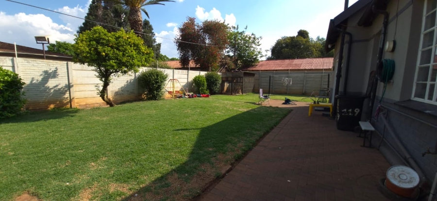 5 Bedroom Property for Sale in Brakpan Central Gauteng