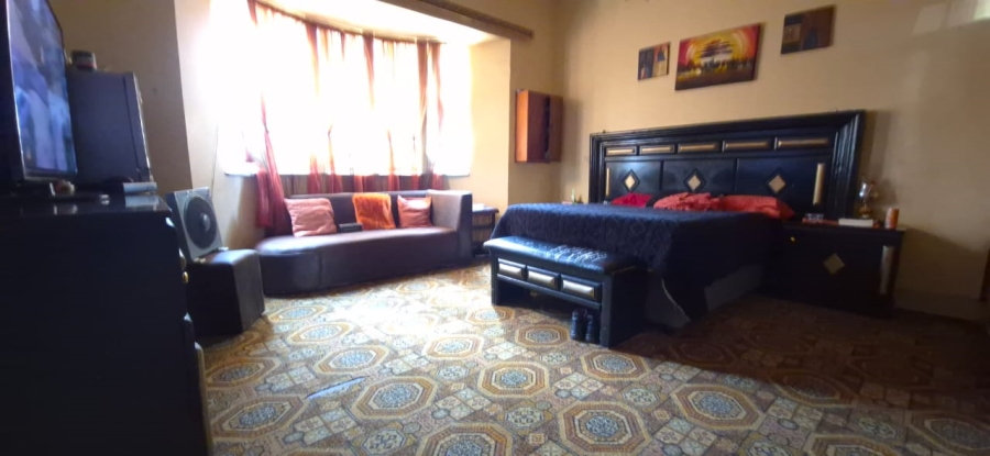 5 Bedroom Property for Sale in Brakpan Central Gauteng