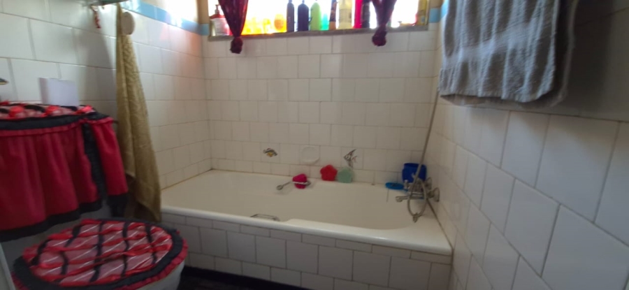 5 Bedroom Property for Sale in Brakpan Central Gauteng