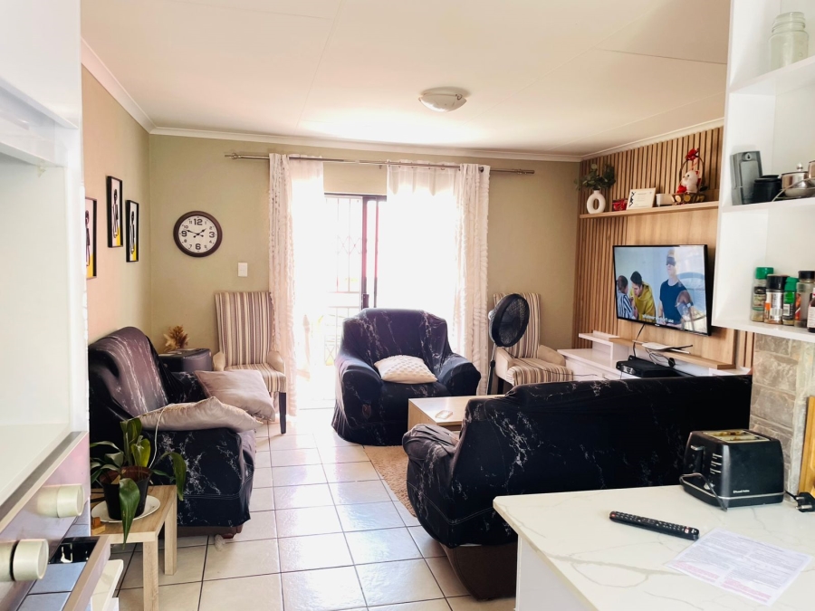 3 Bedroom Property for Sale in Kirkney Gauteng