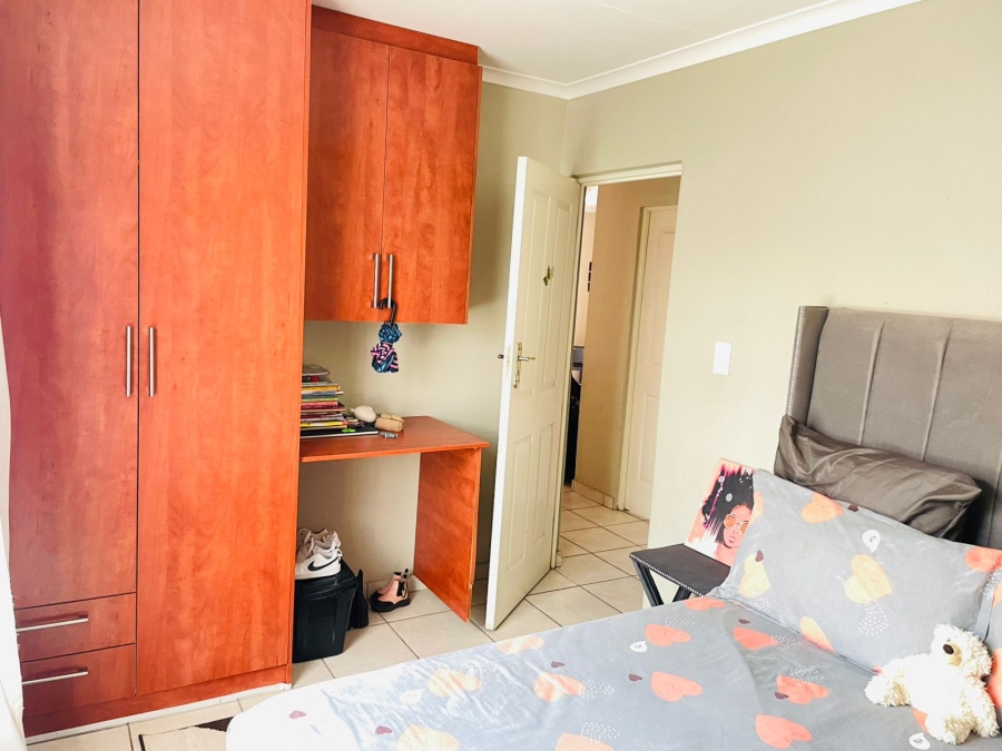3 Bedroom Property for Sale in Kirkney Gauteng