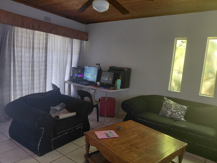 3 Bedroom Property for Sale in Birchleigh North Gauteng