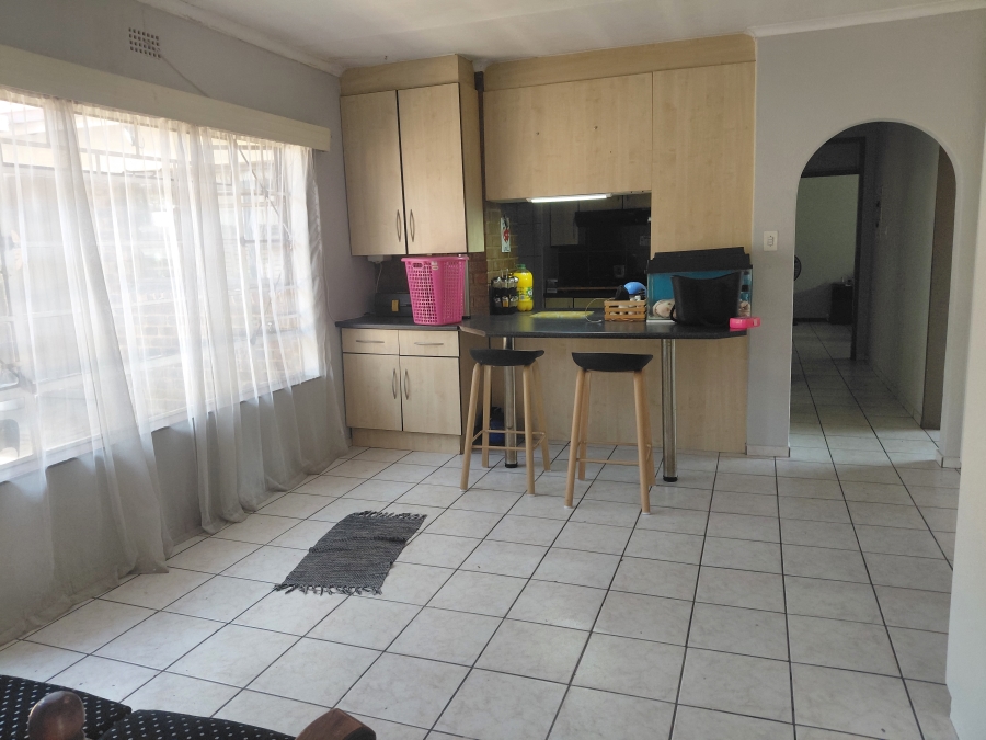 3 Bedroom Property for Sale in Birchleigh North Gauteng