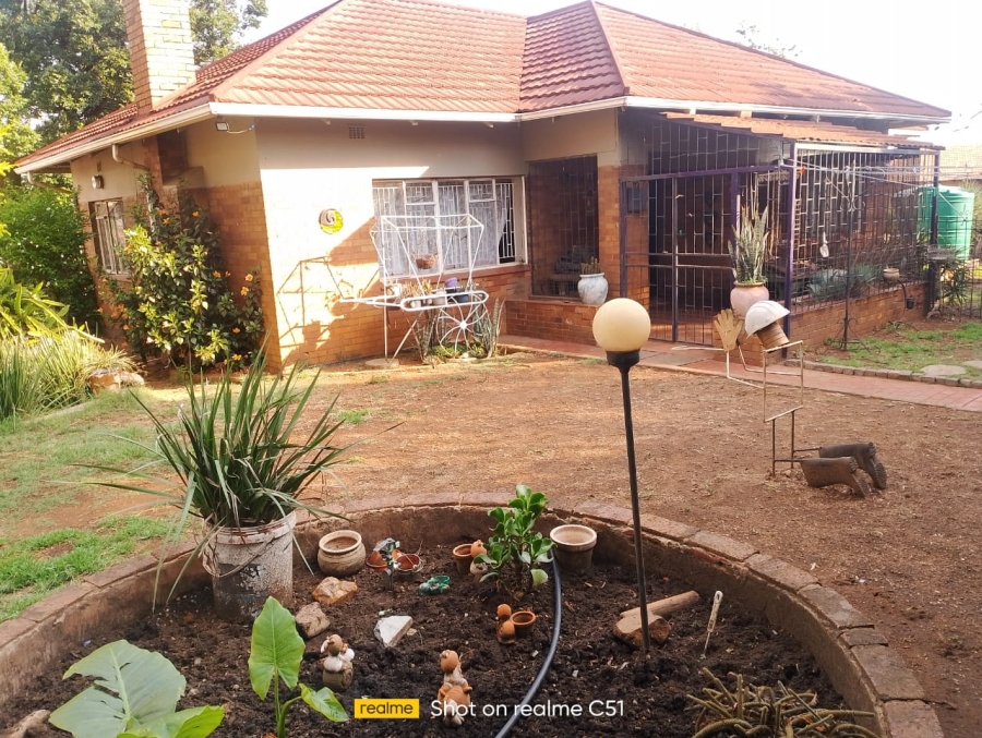 5 Bedroom Property for Sale in Elsburg Gauteng