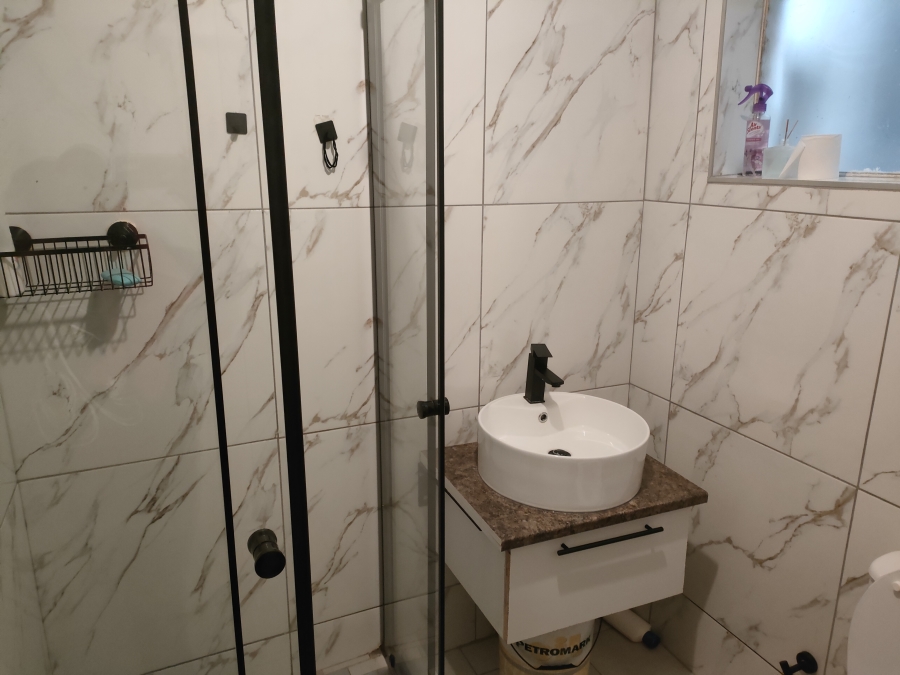 2 Bedroom Property for Sale in Silverton Gauteng