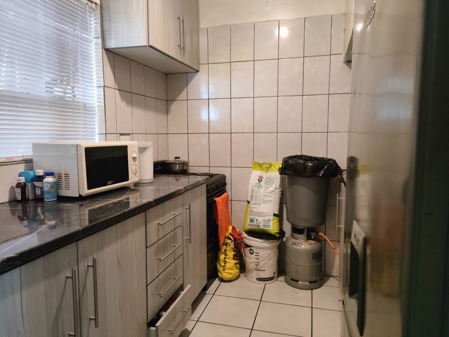 2 Bedroom Property for Sale in Silverton Gauteng