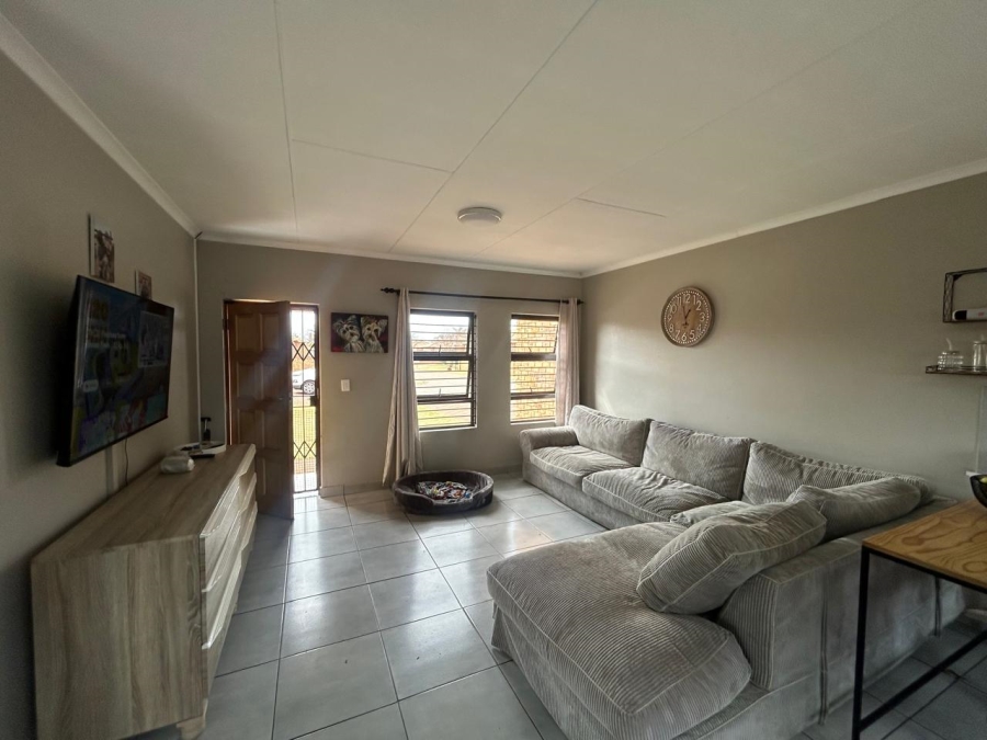 3 Bedroom Property for Sale in Kenleaf Gauteng