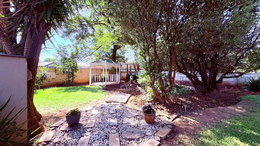 3 Bedroom Property for Sale in Kenleaf Gauteng