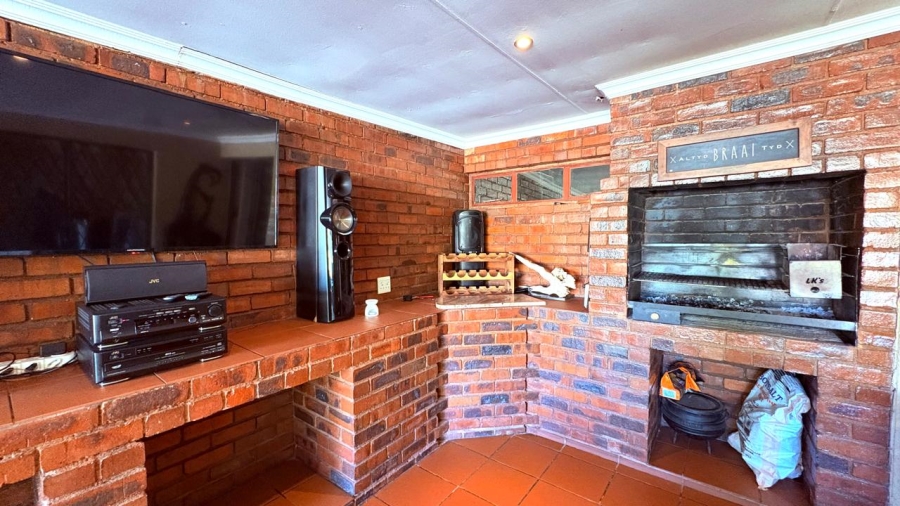 3 Bedroom Property for Sale in Kenleaf Gauteng