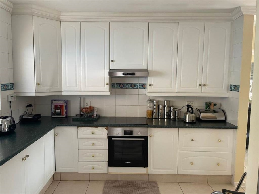 To Let 3 Bedroom Property for Rent in Aston Manor Gauteng