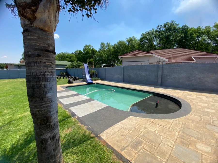 3 Bedroom Property for Sale in Dalview Gauteng