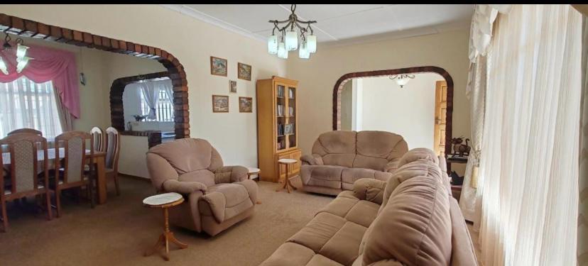 3 Bedroom Property for Sale in Dalview Gauteng
