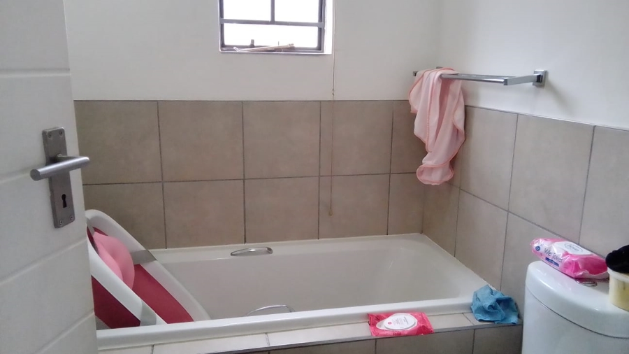4 Bedroom Property for Sale in Esther Park Gauteng