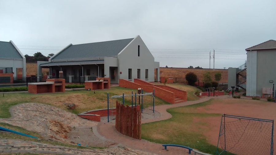4 Bedroom Property for Sale in Esther Park Gauteng