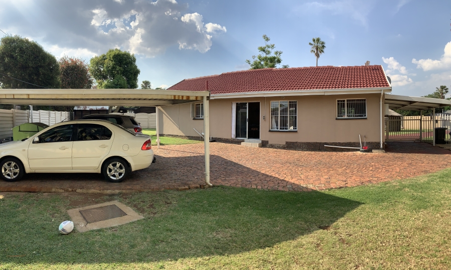 3 Bedroom Property for Sale in Sunward Park Gauteng