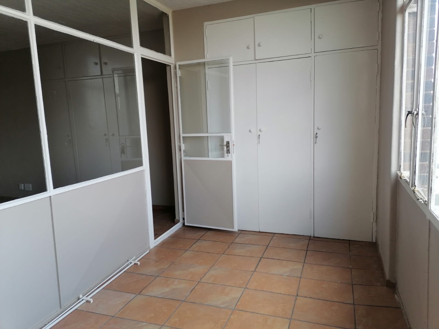 1 Bedroom Property for Sale in Kempton Park Central Gauteng
