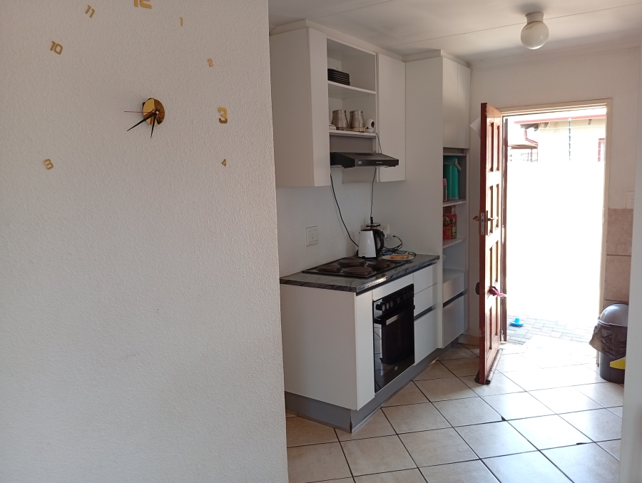 3 Bedroom Property for Sale in Nellmapius Gauteng