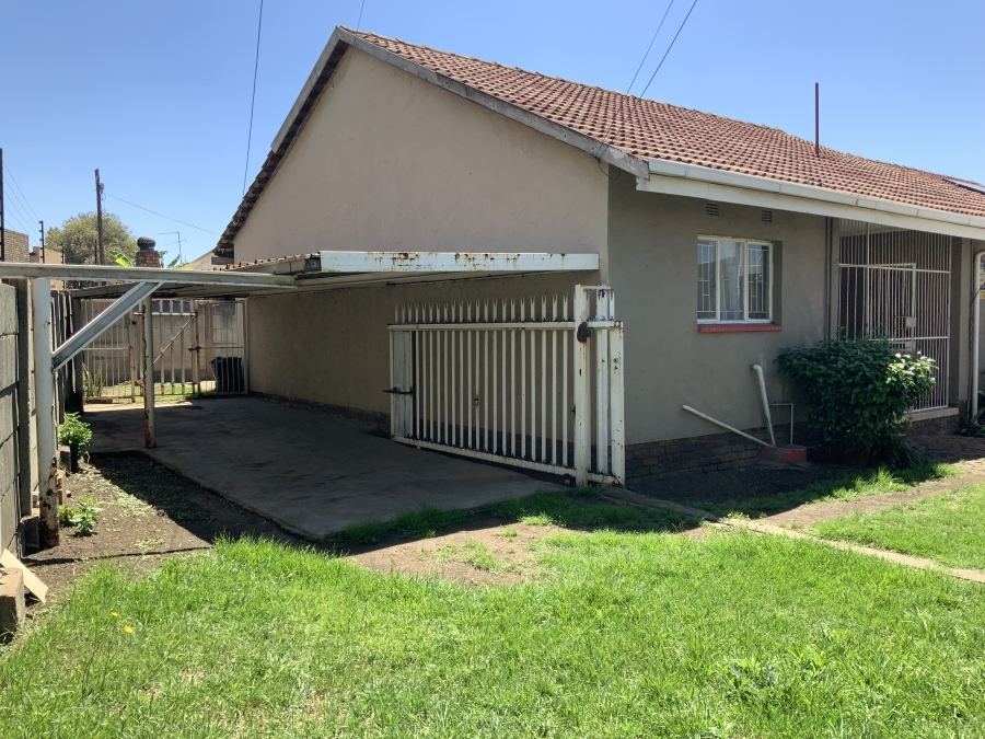 2 Bedroom Property for Sale in Cason Gauteng