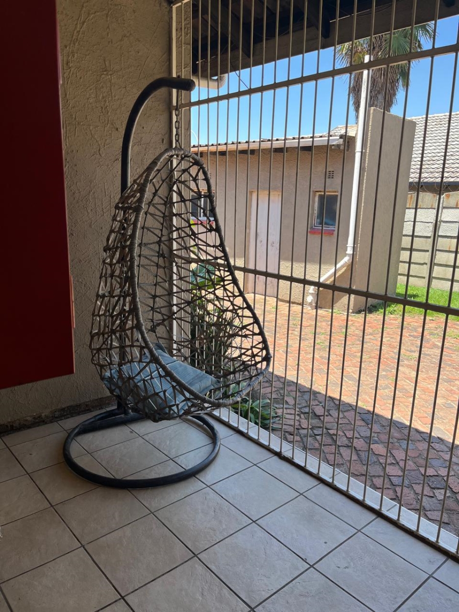 2 Bedroom Property for Sale in Cason Gauteng