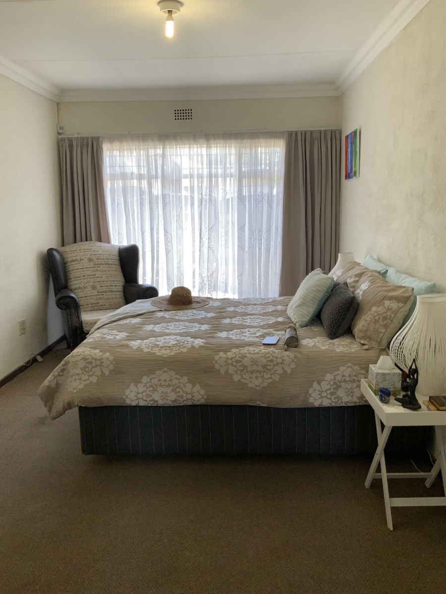 2 Bedroom Property for Sale in Cason Gauteng