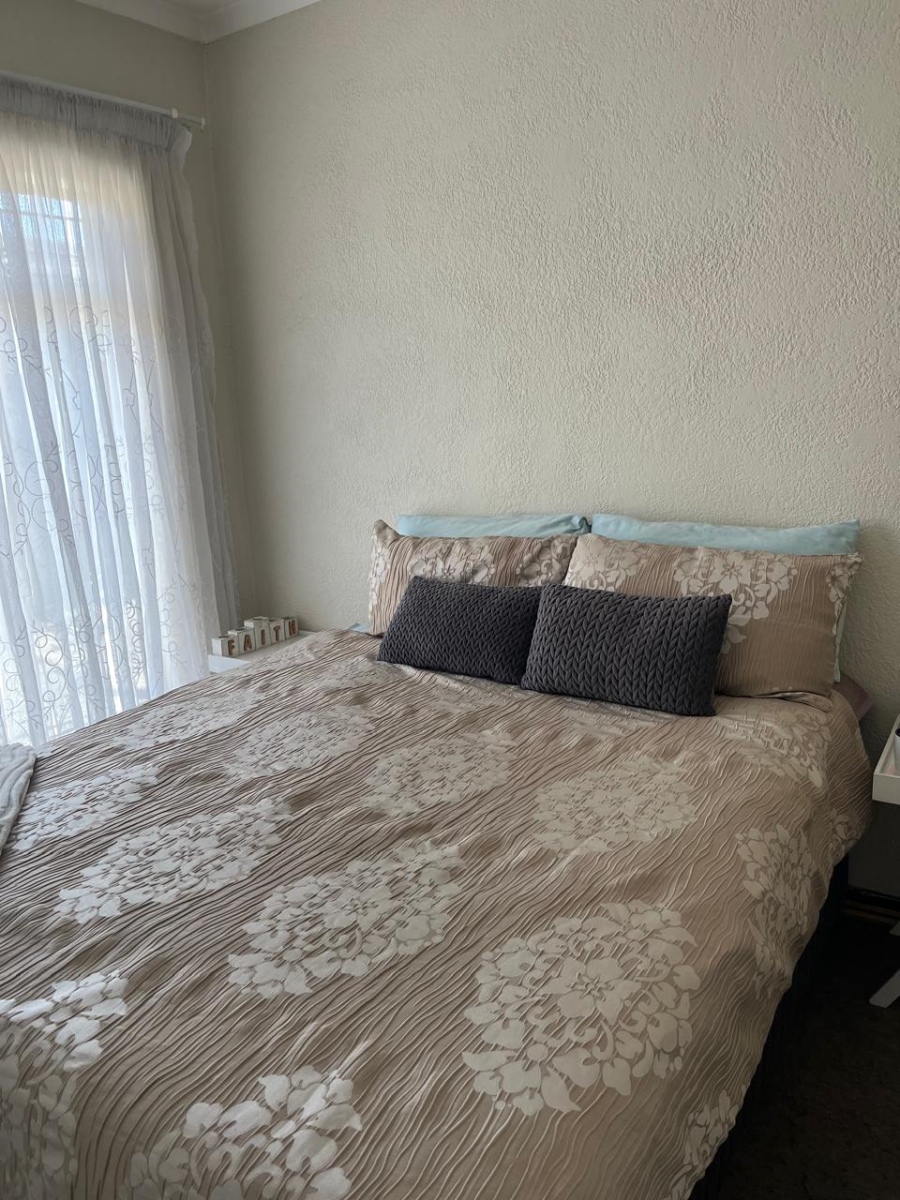 2 Bedroom Property for Sale in Cason Gauteng