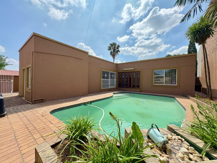 3 Bedroom Property for Sale in Dalpark Gauteng