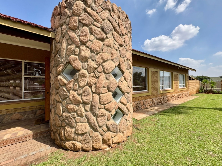 3 Bedroom Property for Sale in Dalpark Gauteng